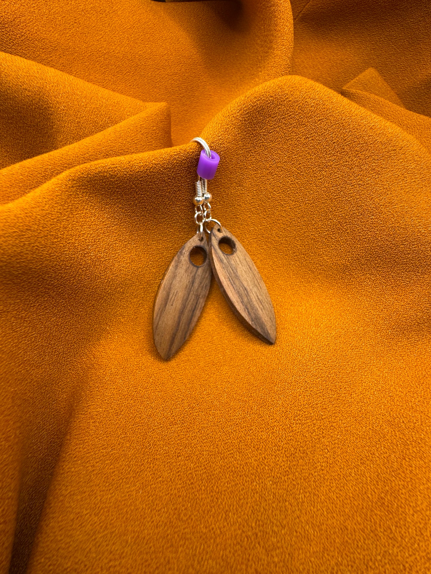 BOUCLES D'OREILLES NOYER