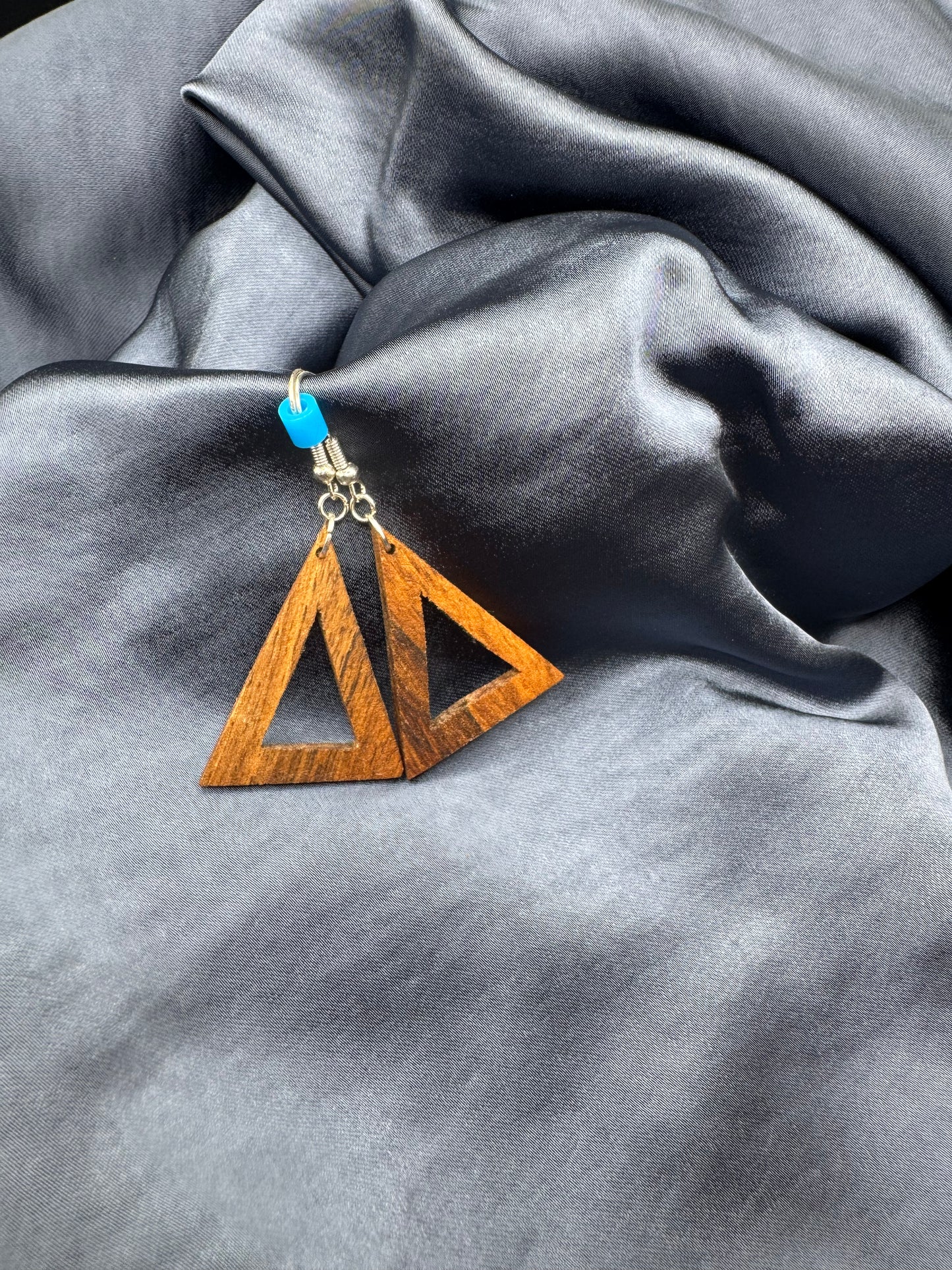 BOUCLES D'OREILLES NOYER