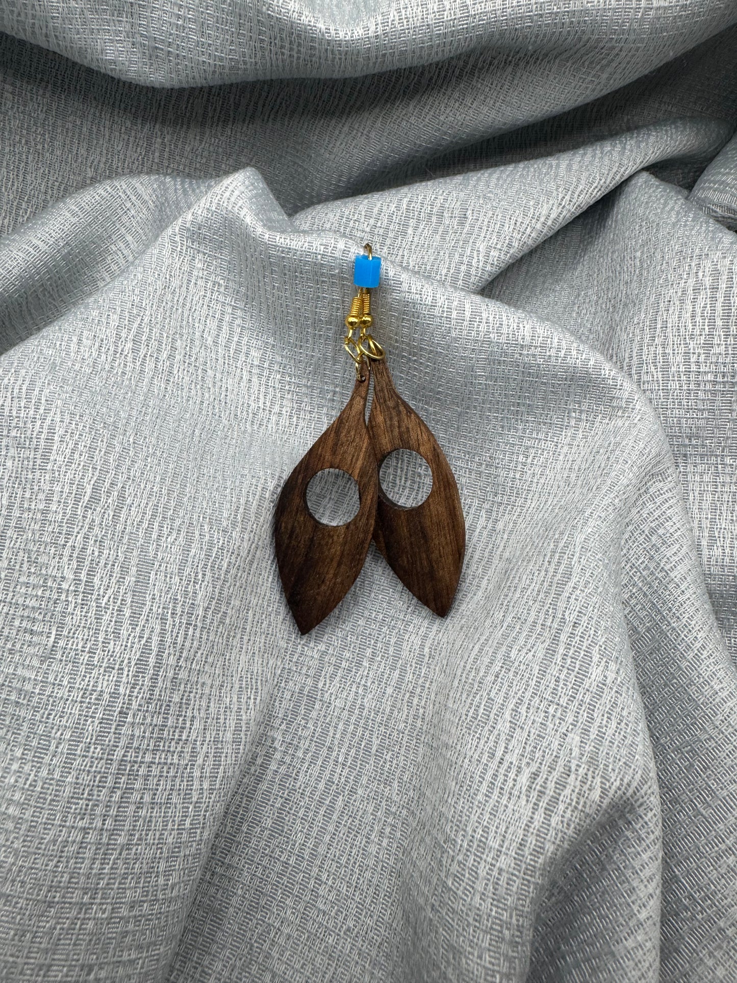 BOUCLES D'OREILLES NOYER