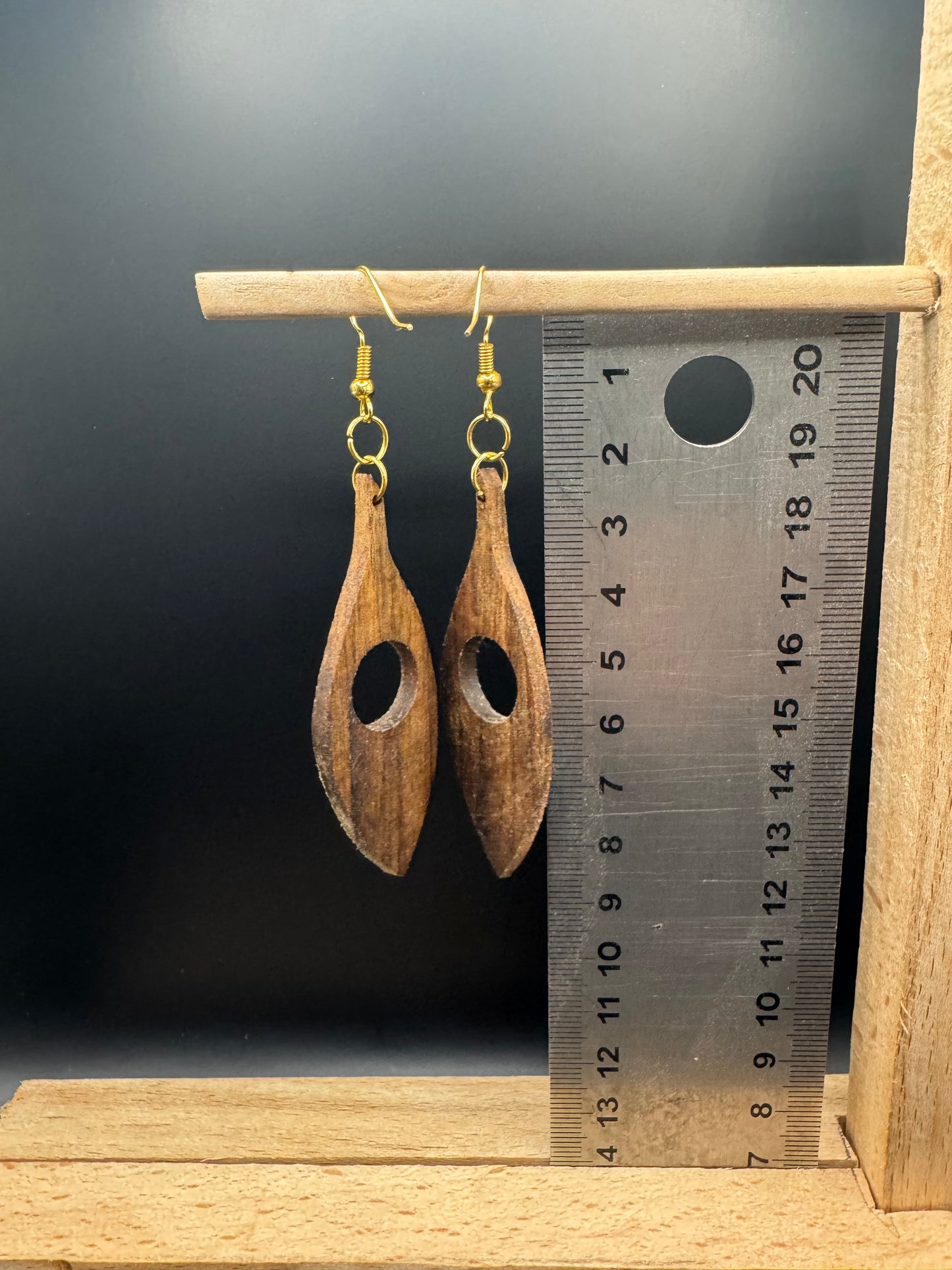 BOUCLES D'OREILLES NOYER