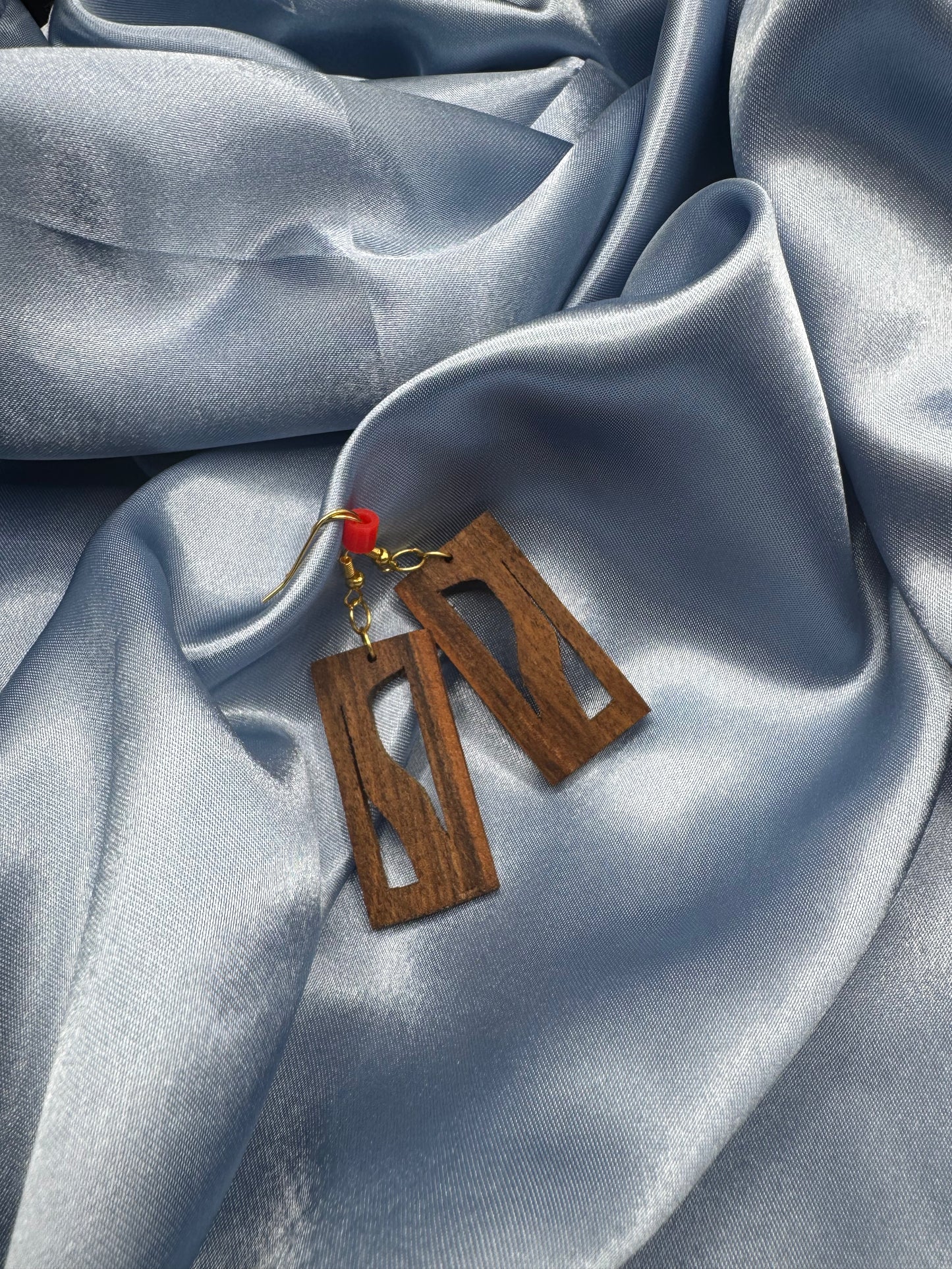 BOUCLES D'OREILLES NOYER