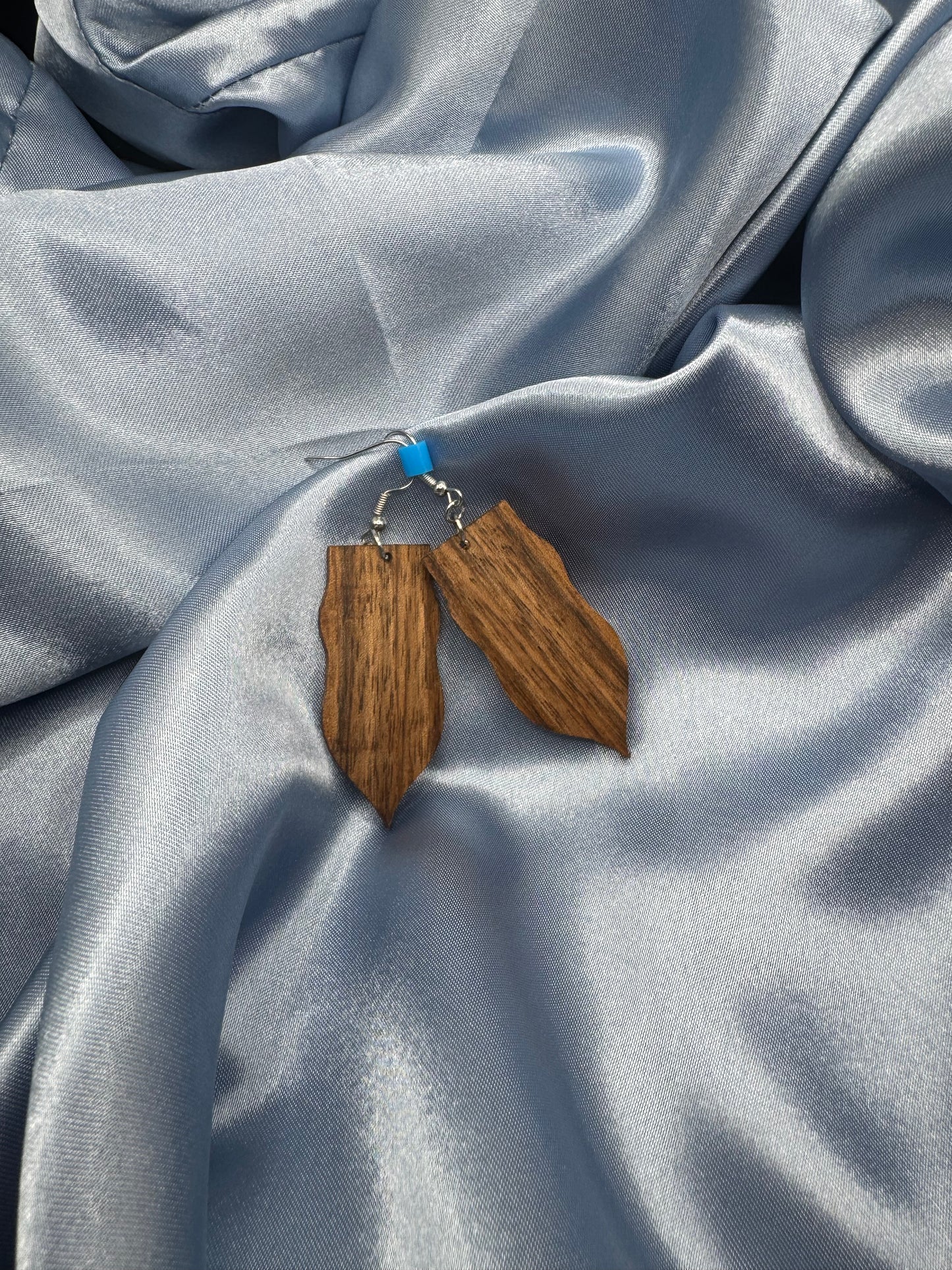 BOUCLES D'OREILLES NOYER