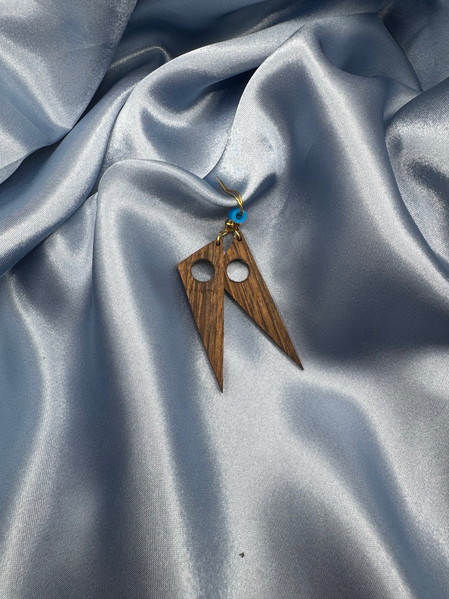 BOUCLES D'OREILLES NOYER