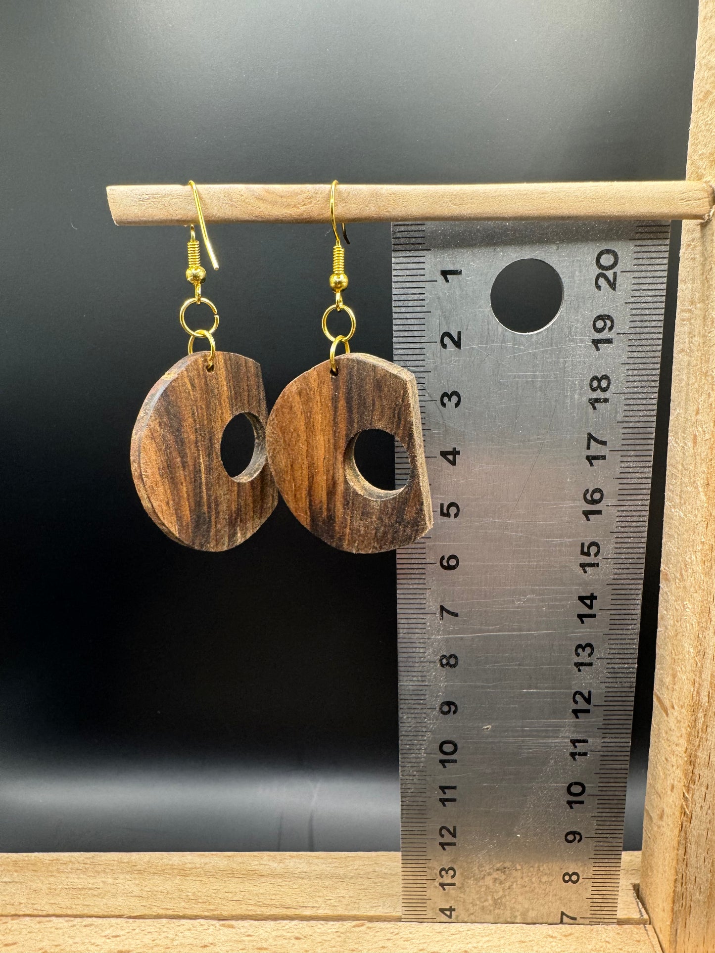 BOUCLES D'OREILLES NOYER