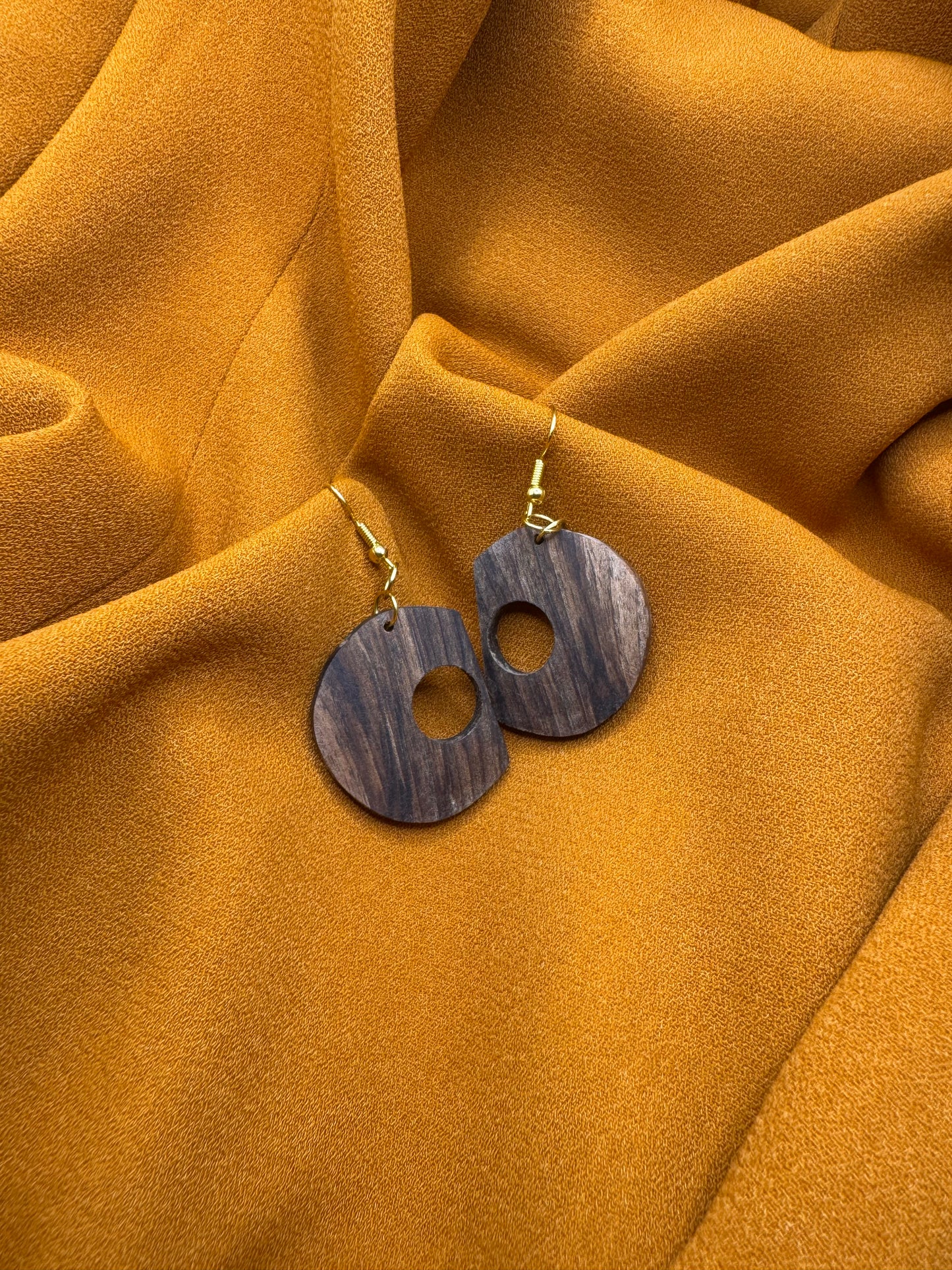 BOUCLES D'OREILLES NOYER