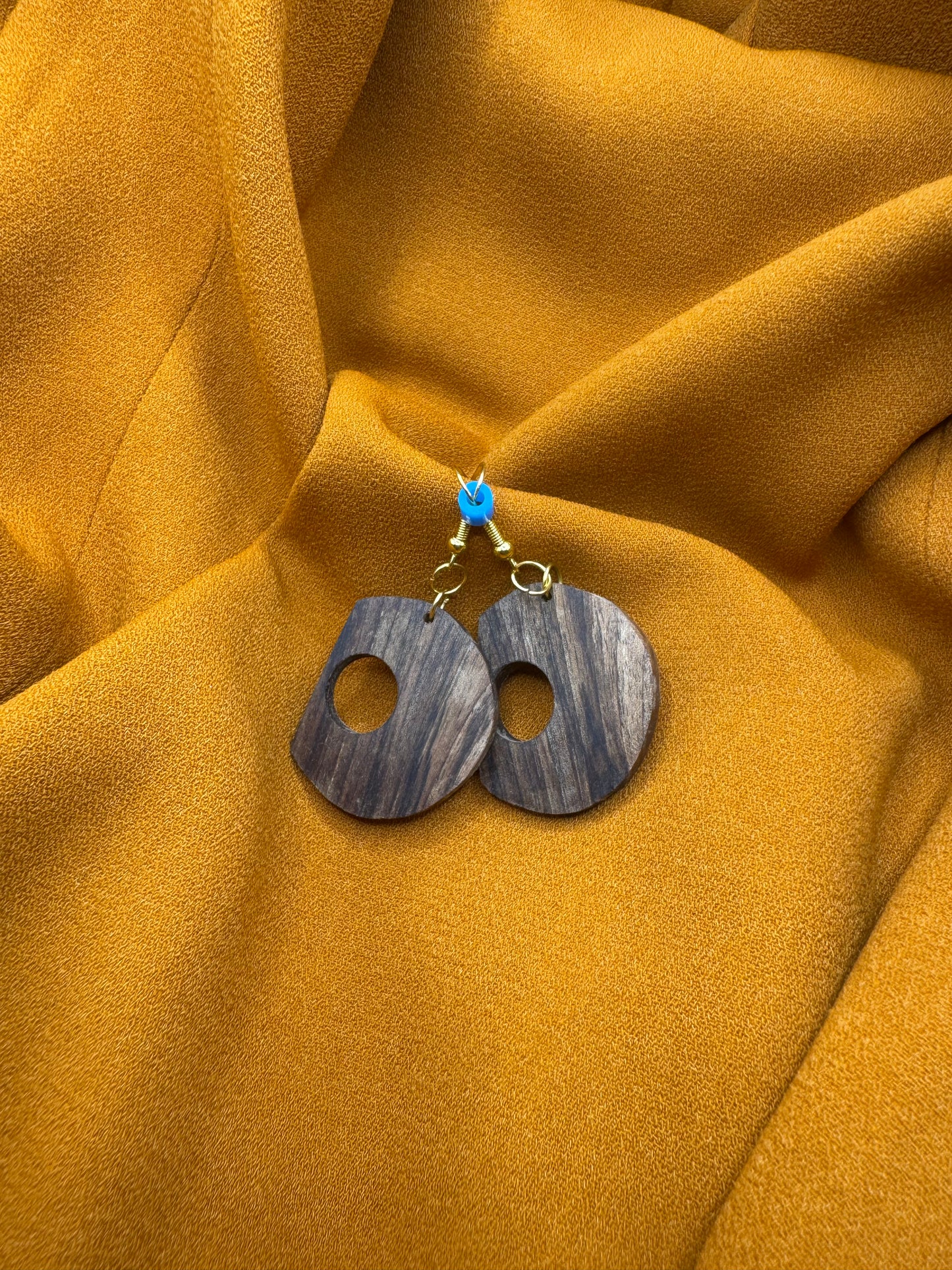 BOUCLES D'OREILLES NOYER