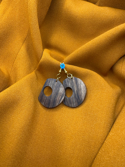 BOUCLES D'OREILLES NOYER