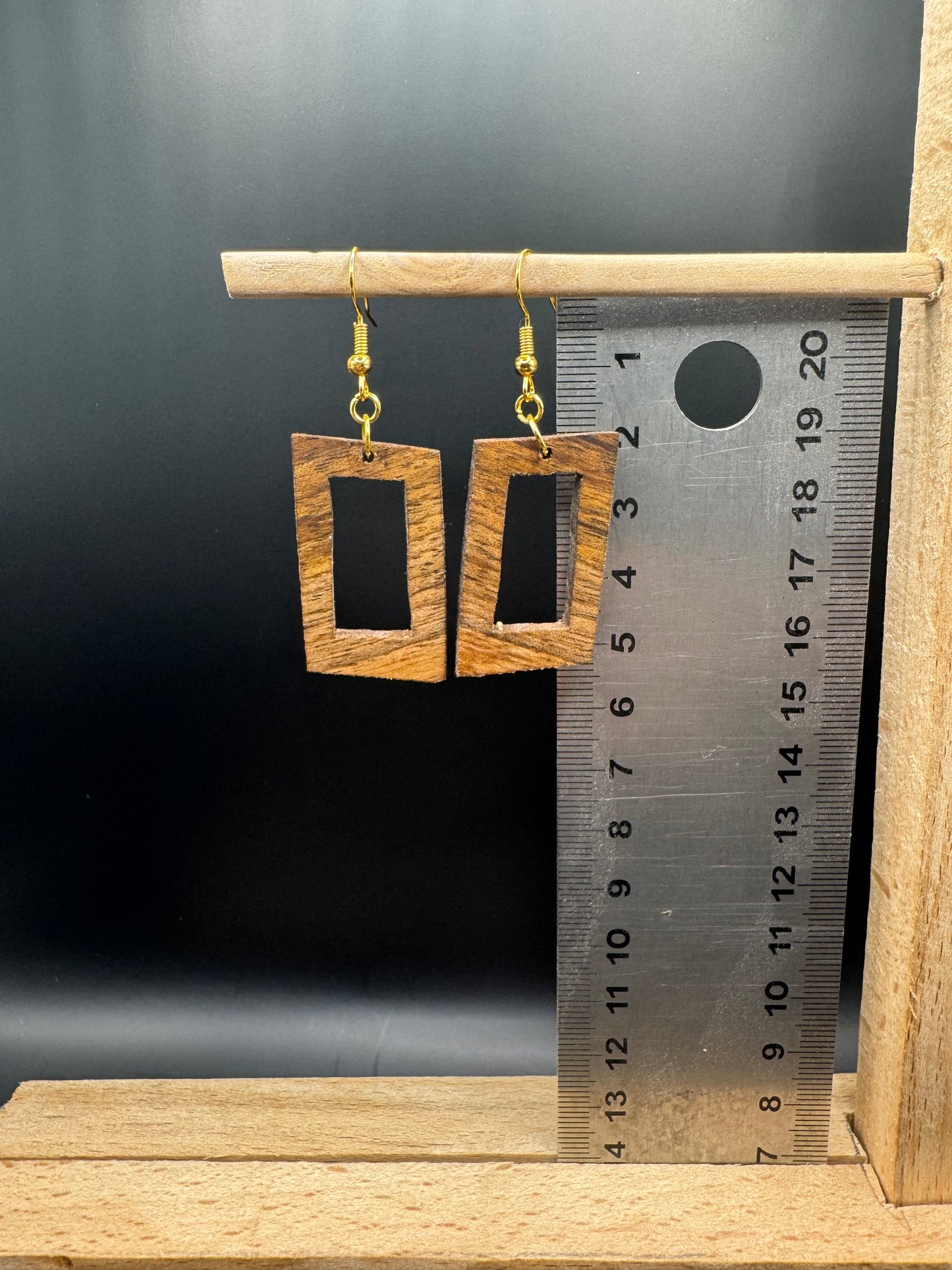 BOUCLES D'OREILLES NOYER