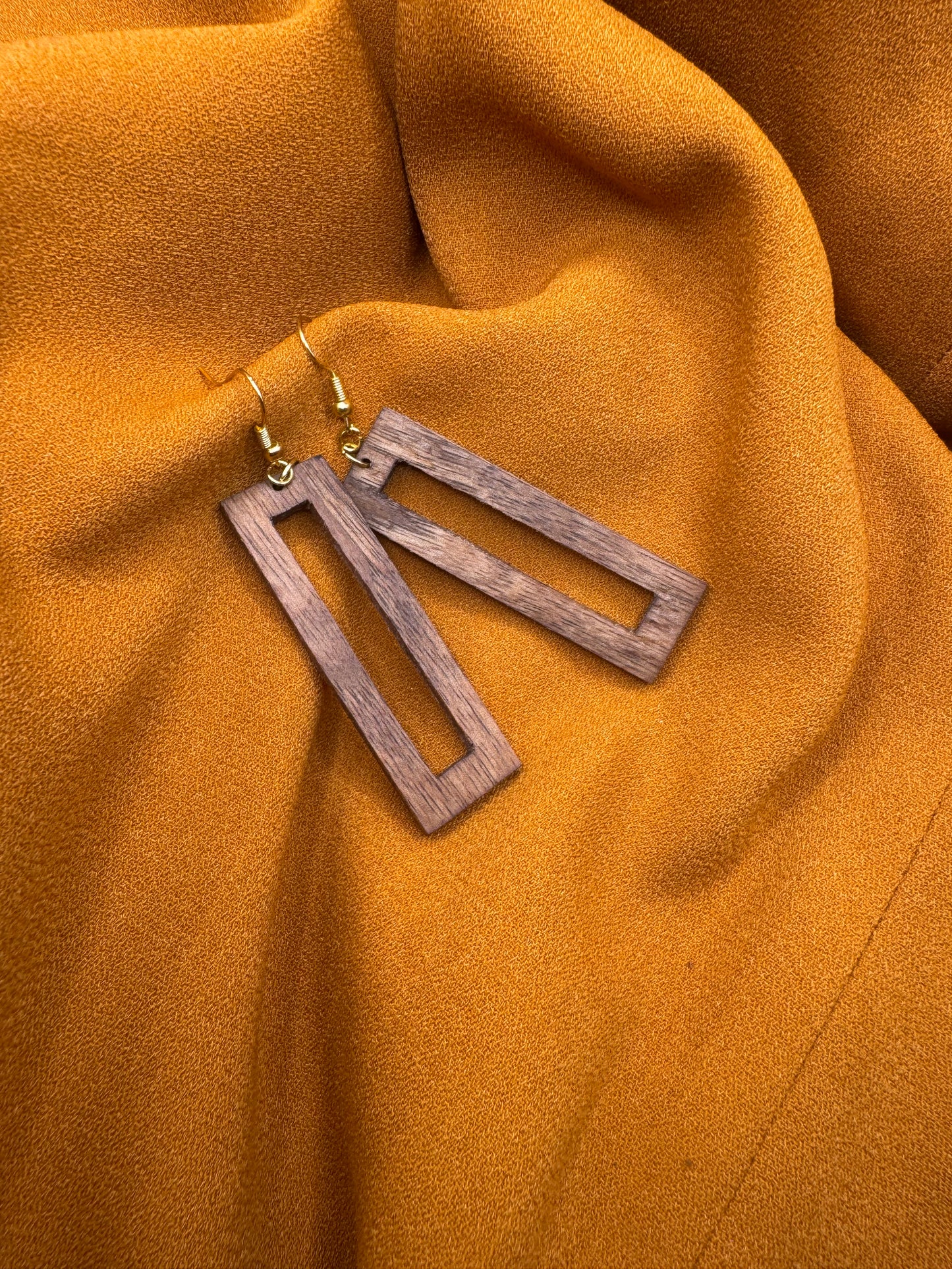 BOUCLES D'OREILLES NOYER