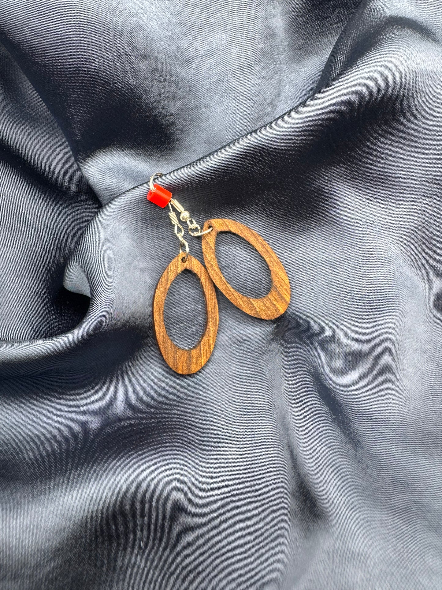 BOUCLES D'OREILLES NOYER