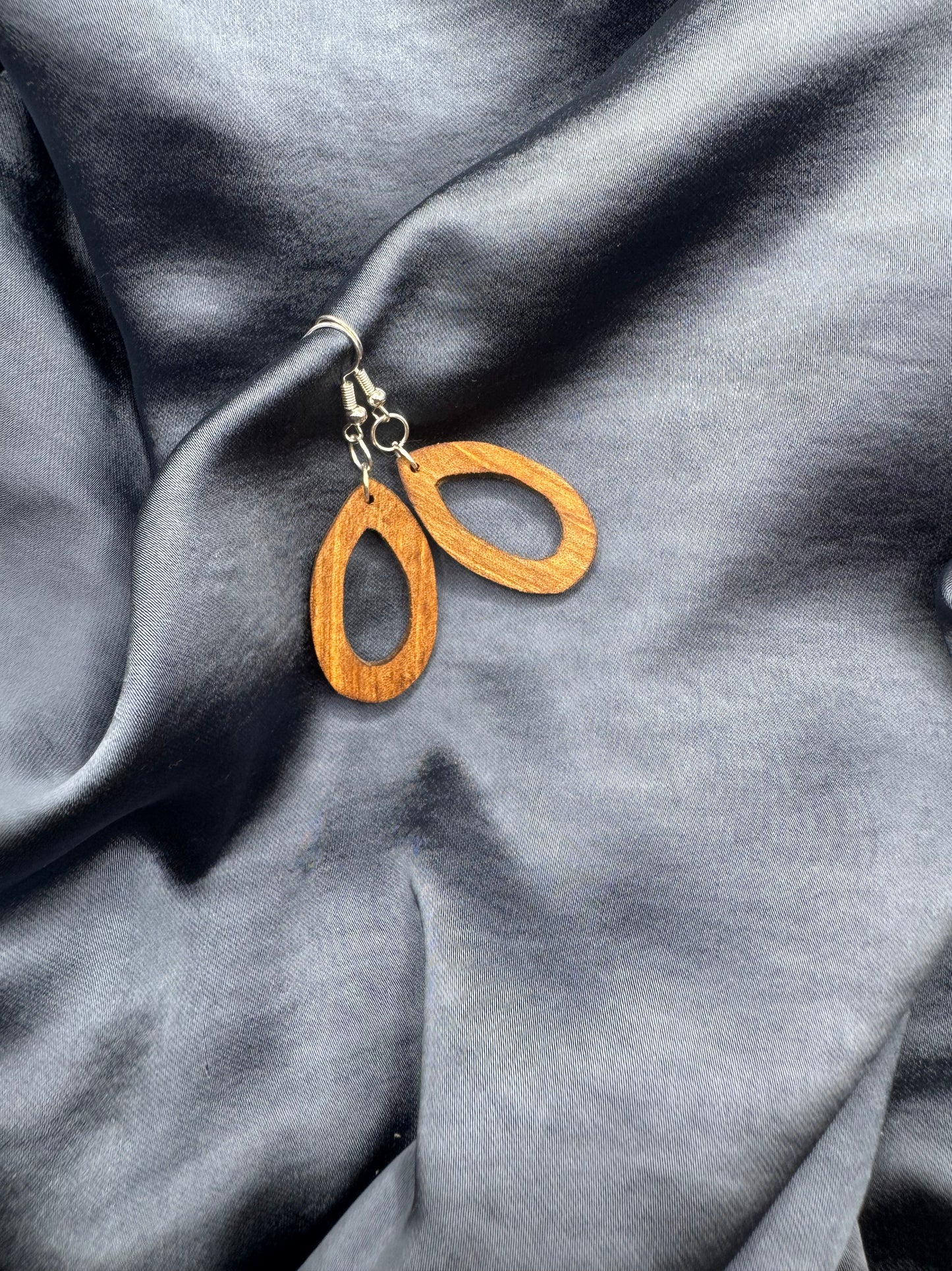 BOUCLES D'OREILLES NOYER