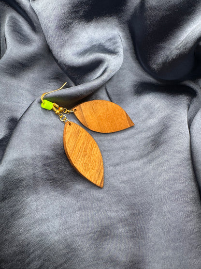 BOUCLES D'OREILLES NOYER