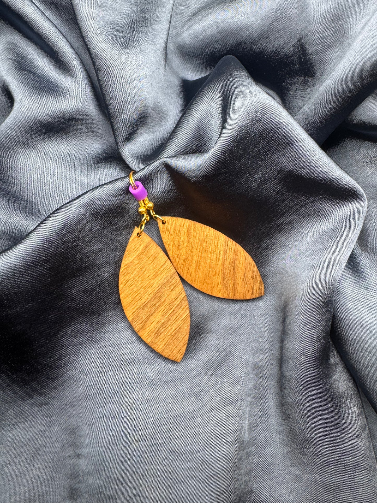 BOUCLES D'OREILLES NOYER