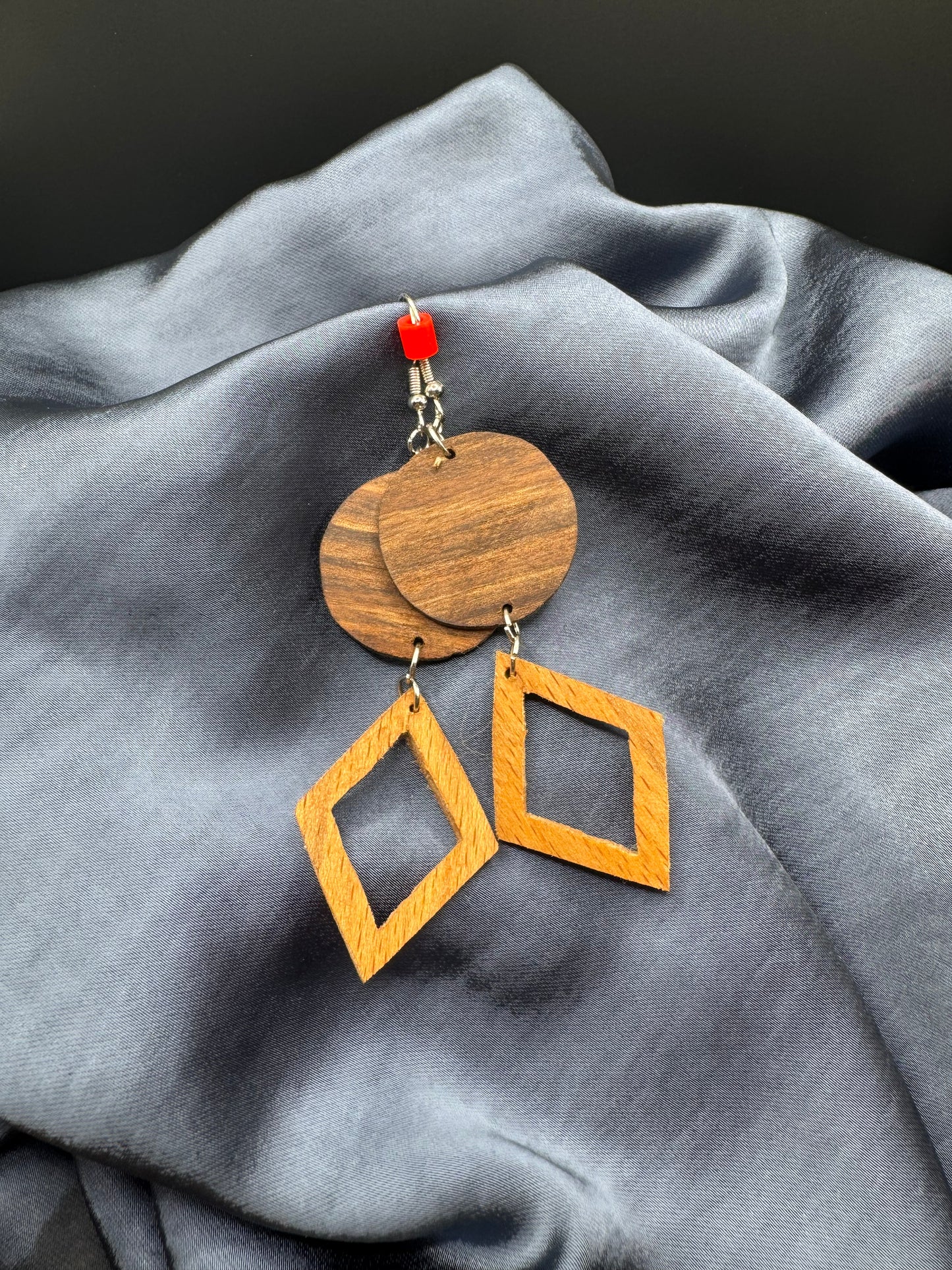 BOUCLES D'OREILLES DOUBLE NOYER