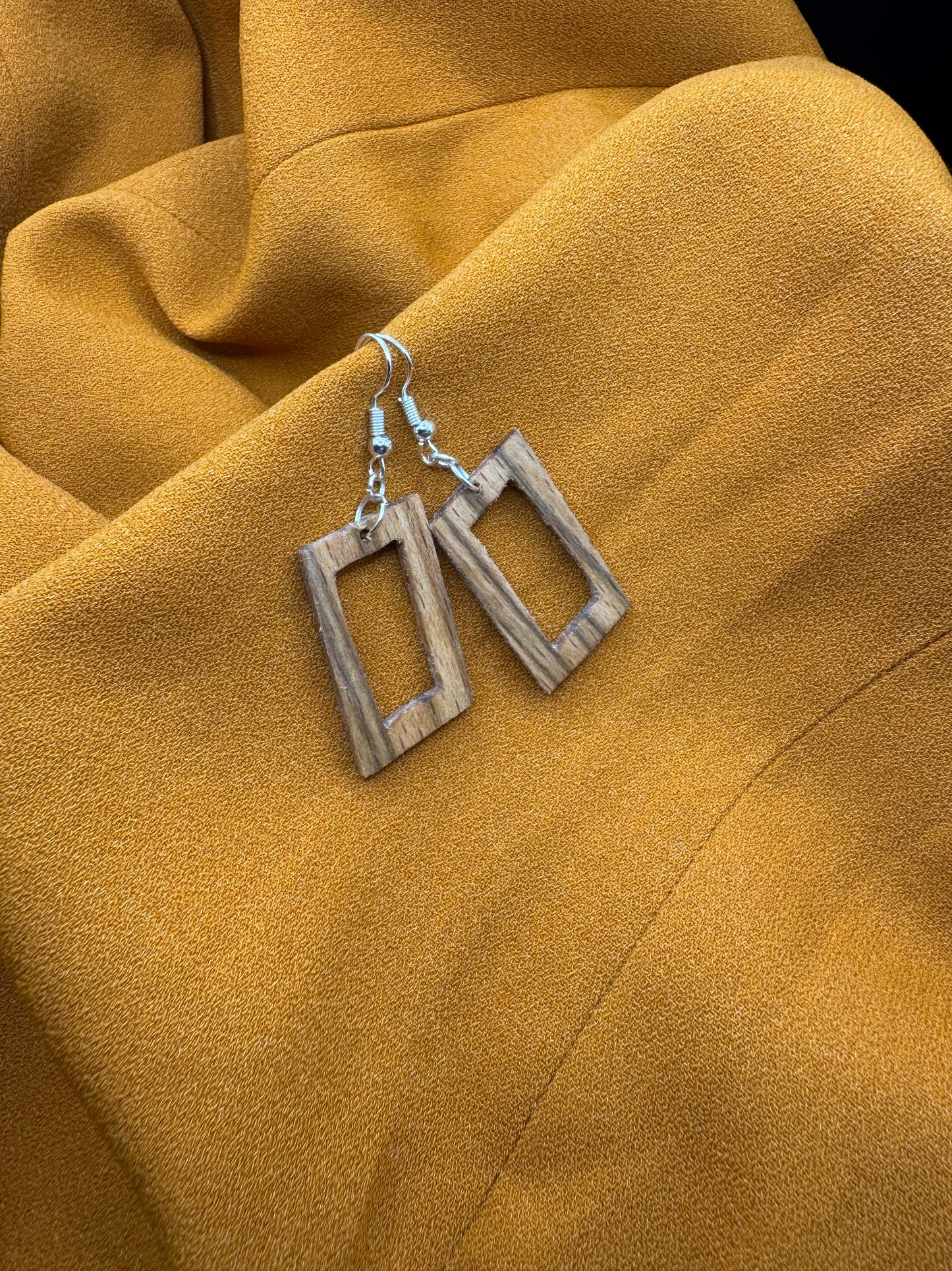 BOUCLES D'OREILLES HÊTRE