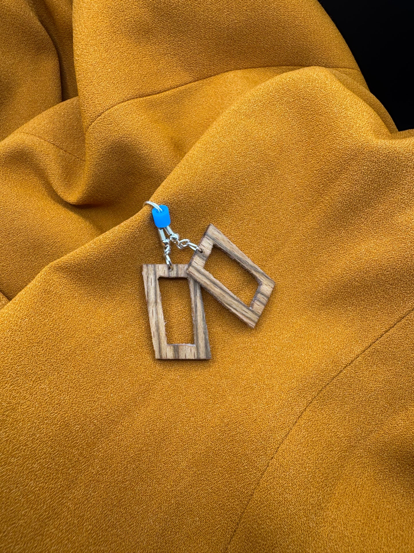 BOUCLES D'OREILLES HÊTRE